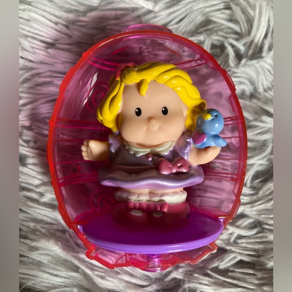 Fisher Price Little People Easter Sarah Lynn with Bluebird Excellent condition - Picture 3 of 5